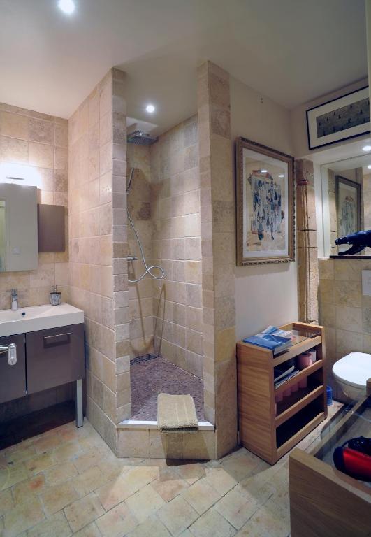 D'hotes Artelit Apartment